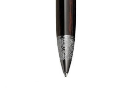 Шариковая ручка Montblanc Daniel Defoe 110508
